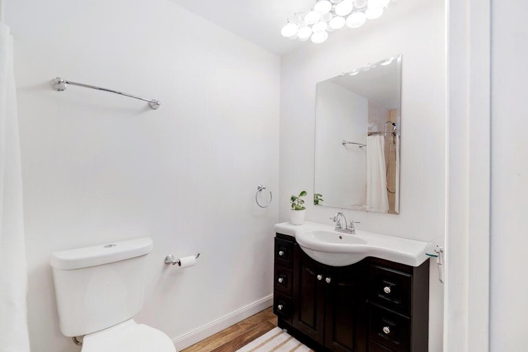 Photo 9 of 16 - 924 San Tomas St, Davis, CA 95618