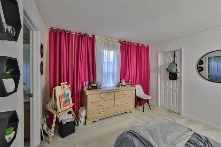 Photo 36 of 52 - 2930 Downan Point Dr, Land O Lakes, FL 34638