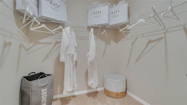 Photo 14 of 28 - 2348 Canyon Oak Dr, Davenport, FL 33837