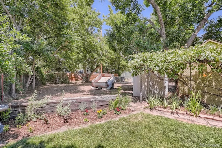 Photo 23 of 39 - 401 E Emma St, Lafayette, CO 80026