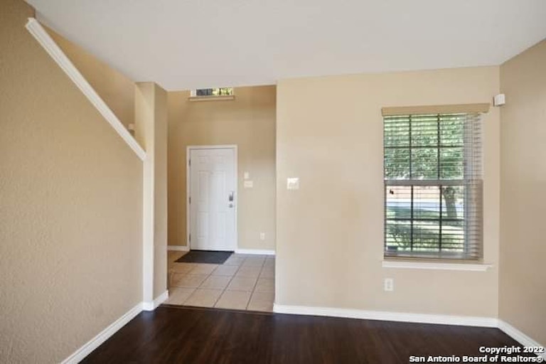 Photo 3 of 11 - 11210 Fort Smith, San Antonio, TX 78245