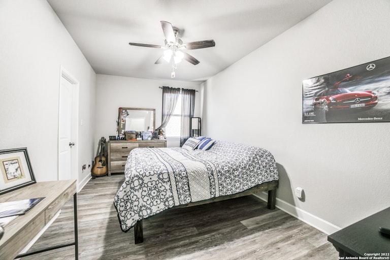 Photo 23 of 29 - 14211 Sam Houston Way, San Antonio, TX 78253