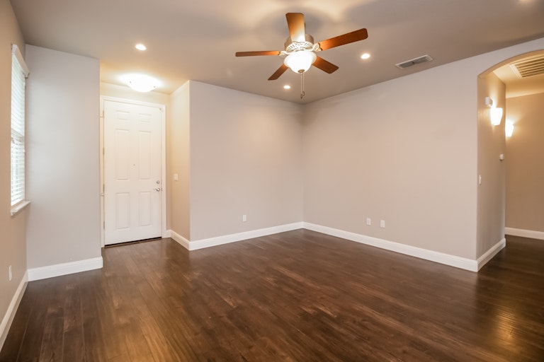 Photo 9 of 25 - 2768 Poppintree Ln, Lincoln, CA 95648