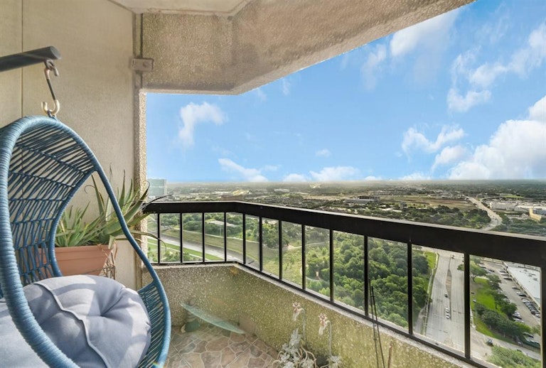 Photo 1 of 20 - 2001 Holcombe Blvd #3504, Houston, TX 77030