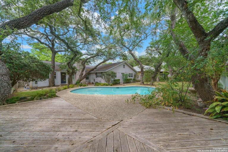 Photo 25 of 29 - 2035 Morning Dove St, San Antonio, TX 78232