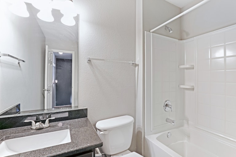 Photo 20 of 25 - 4128 Macy Ln, Fort Worth, TX 76244