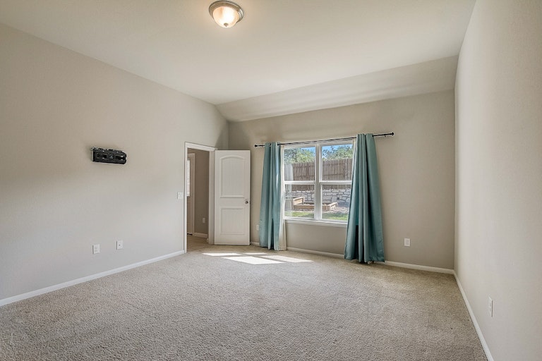 Photo 7 of 43 - 7004 Branrust Dr, Austin, TX 78744