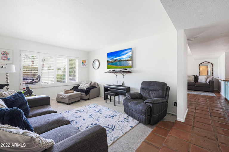 Photo 12 of 35 - 10211 N 28th St, Phoenix, AZ 85028