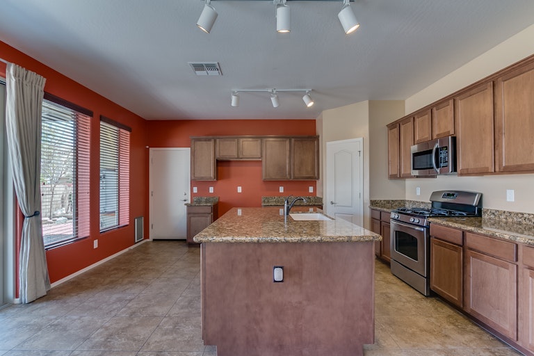 Photo 2 of 30 - 21013 W Wycliff Dr, Buckeye, AZ 85396