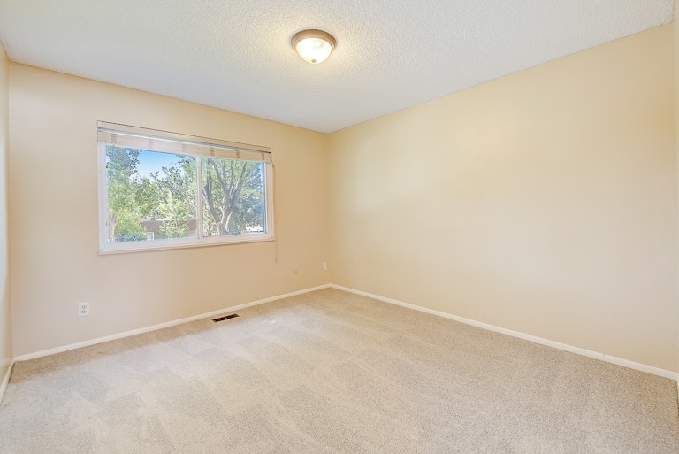 Photo 21 of 25 - 638 S Youngfield Ct, Lakewood, CO 80228