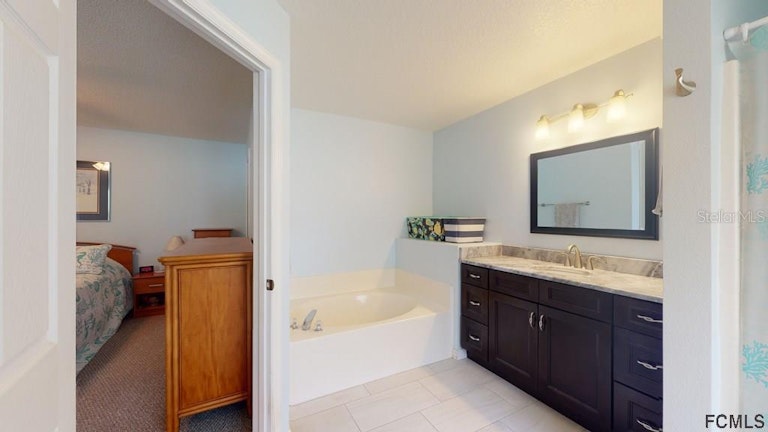 Photo 18 of 28 - 83 Red Mill Dr, Palm Coast, FL 32164