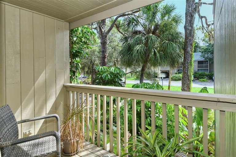 Photo 26 of 77 - 306 Pine Run Dr, Osprey, FL 34229