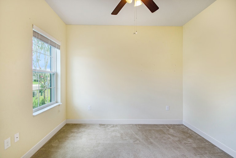 Photo 7 of 19 - 100 Blanco Dr, Deland, FL 32724