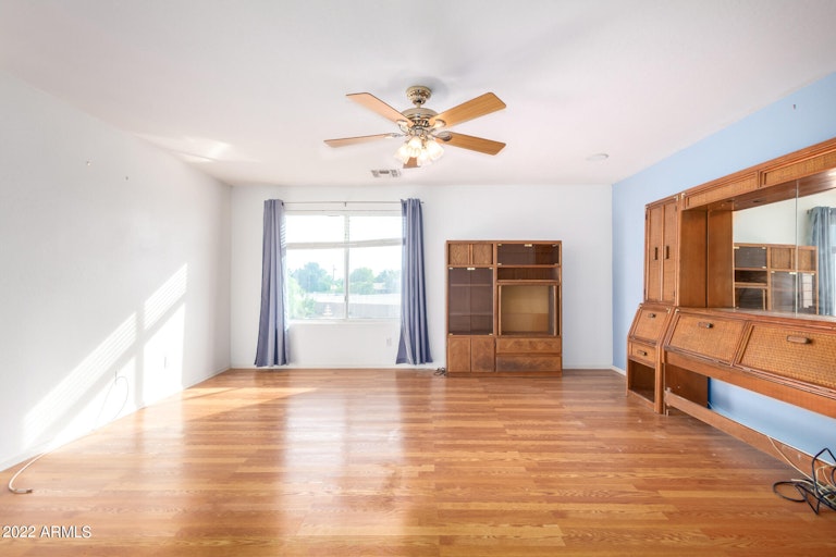 Photo 11 of 25 - 12705 W Cameron Cir, El Mirage, AZ 85335