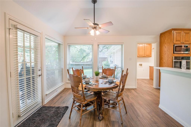 Photo 17 of 36 - 1225 Trail Ridge Dr, Keller, TX 76248