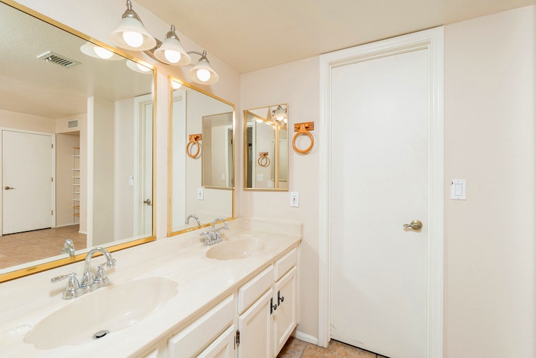 Photo 6 of 21 - 14856 N 59th St, Scottsdale, AZ 85254