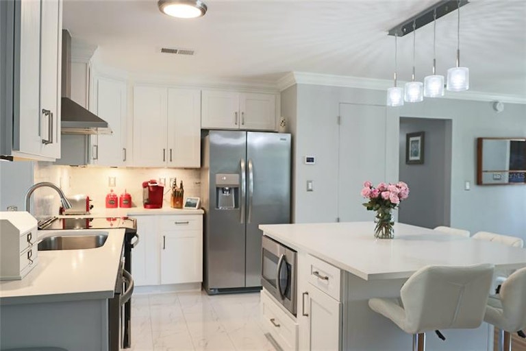 Photo 5 of 24 - 417 E Grant St, Orlando, FL 32806