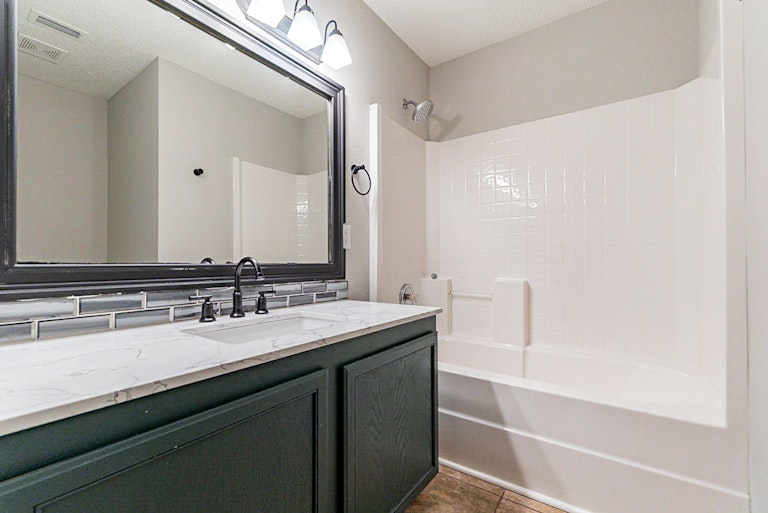 Photo 29 of 34 - 7813 Shoal Bnd, Denton, TX 76210