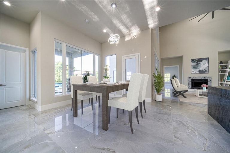 Photo 35 of 39 - 175 Peninsula Dr, Rowlett, TX 75089