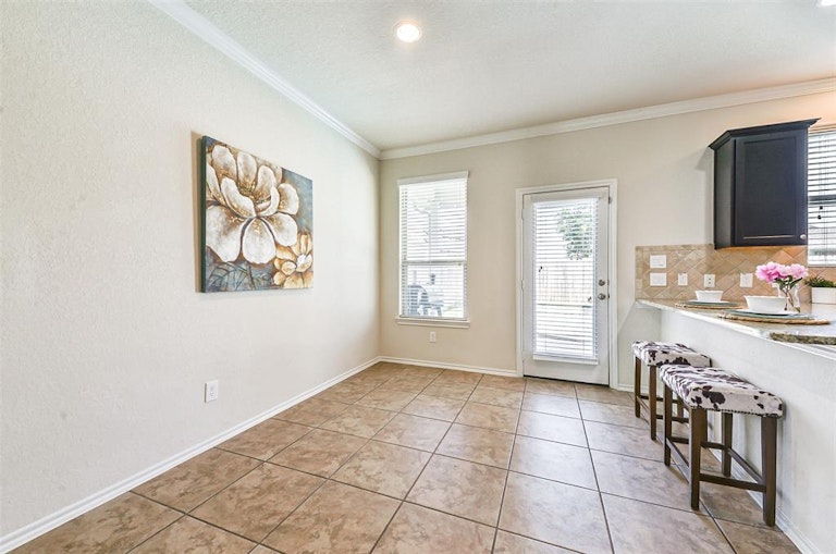 Photo 13 of 29 - 18902 Pinewood Point Ln, Tomball, TX 77377