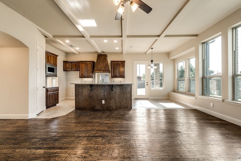 Photo 7 of 31 - 341 Oxford Pl, Prosper, TX 75078