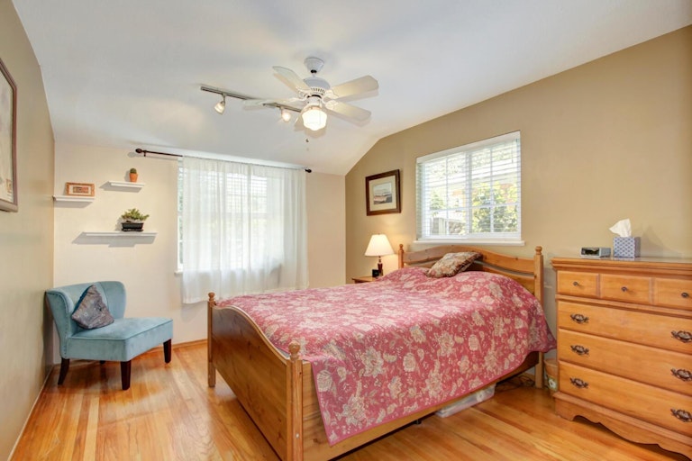 Photo 36 of 87 - 4501 Moddison Ave, Sacramento, CA 95819