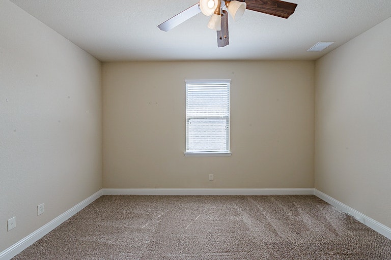 Photo 22 of 27 - 605 Haven Dr, Anna, TX 75409