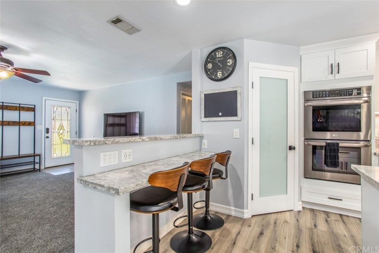 Photo 13 of 35 - 35565 Mountain View St, Yucaipa, CA 92399