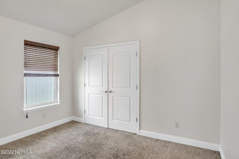 Photo 23 of 35 - 5816 Round Table Rd, Jacksonville, FL 32254