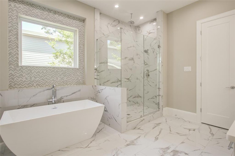 Photo 41 of 46 - 1420 Alexander St, Houston, TX 77008