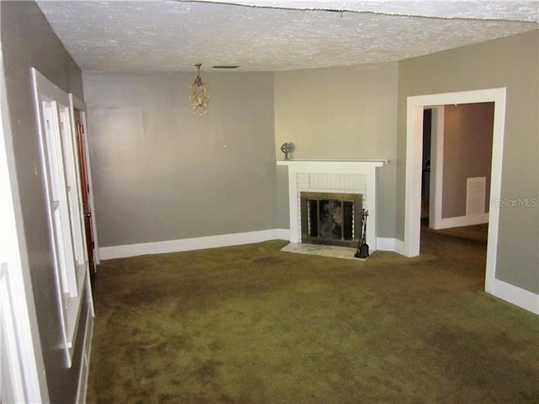 Photo 5 of 19 - 5239 10th St, Zephyrhills, FL 33542