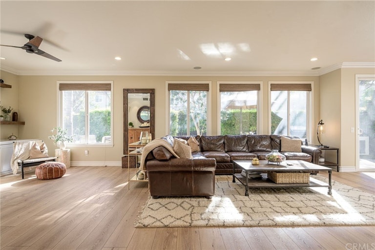 Photo 21 of 72 - 18692 Calera Ln, Huntington Beach, CA 92648