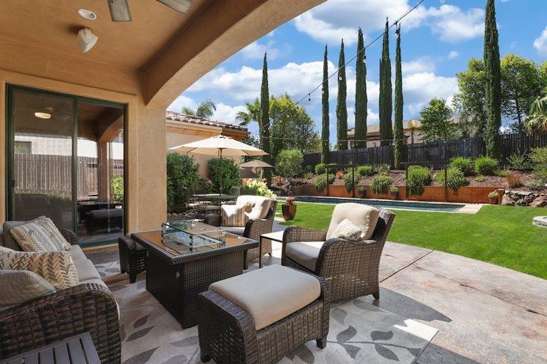 Photo 39 of 58 - 600 Barcelona Ct, Roseville, CA 95747