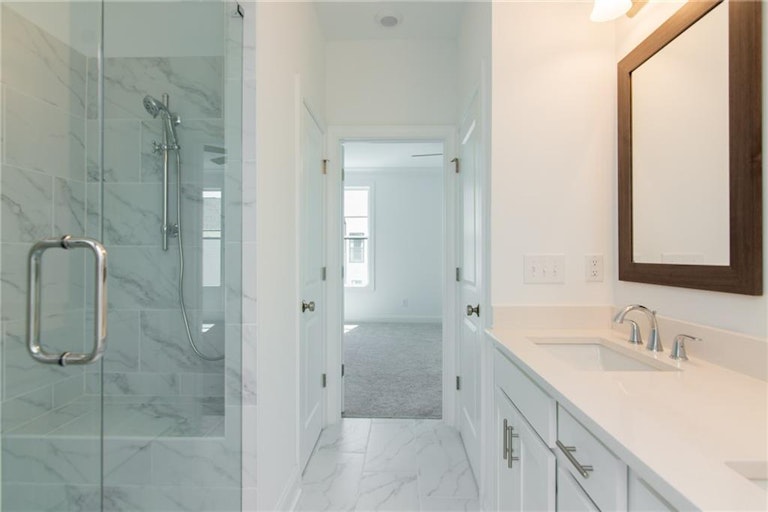 Photo 21 of 37 - 211 Downing Dr #81, Alpharetta, GA 30022
