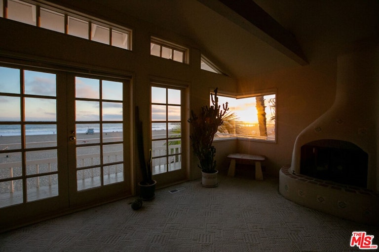 Photo 18 of 20 - 3501 Ocean Front Walk, Marina Del Rey, CA 90292