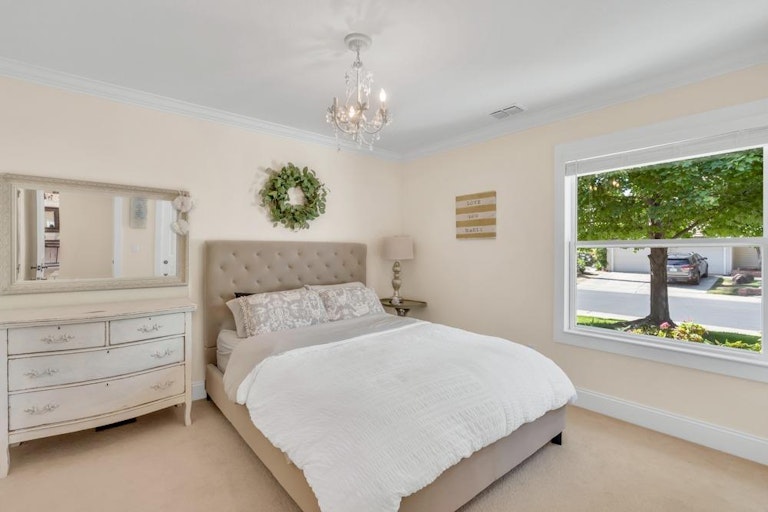 Photo 28 of 44 - 9245 Laguna Lake Way, Elk Grove, CA 95758