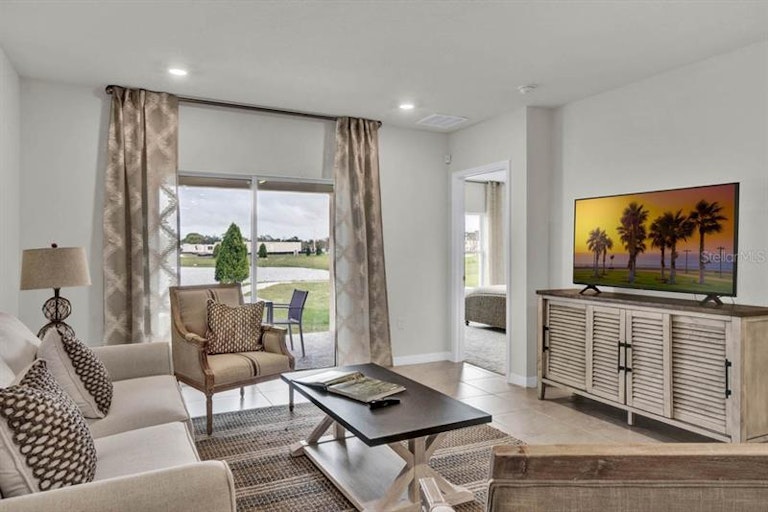 Photo 15 of 32 - 2932 Sunridge Loop, Saint Cloud, FL 34771