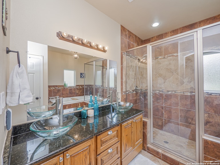 Photo 26 of 49 - 834 Lodge Creek Dr, New Braunfels, TX 78132