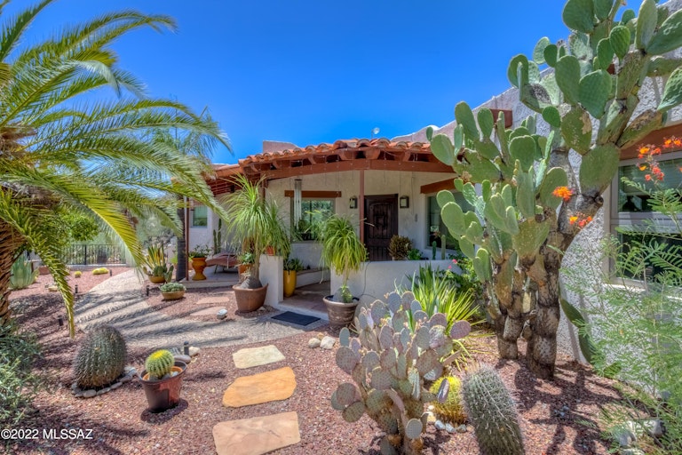 Photo 41 of 50 - 171 E Yvon Dr, Tucson, AZ 85704