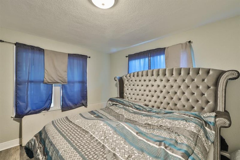 Photo 15 of 25 - 1138 Belleair Rd, Clearwater, FL 33756