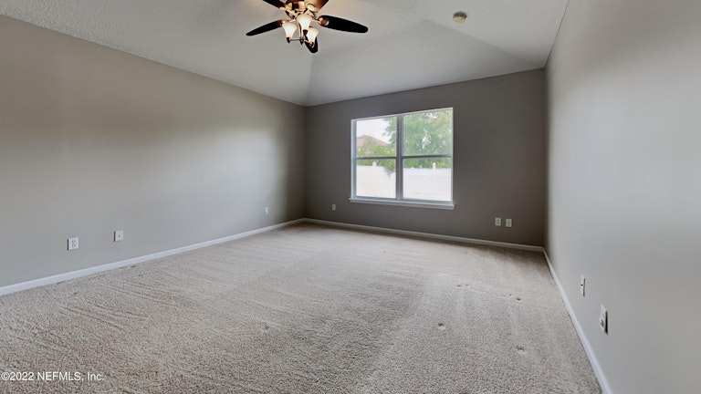 Photo 7 of 19 - 640 Acorn Chase Dr, Orange Park, FL 32065