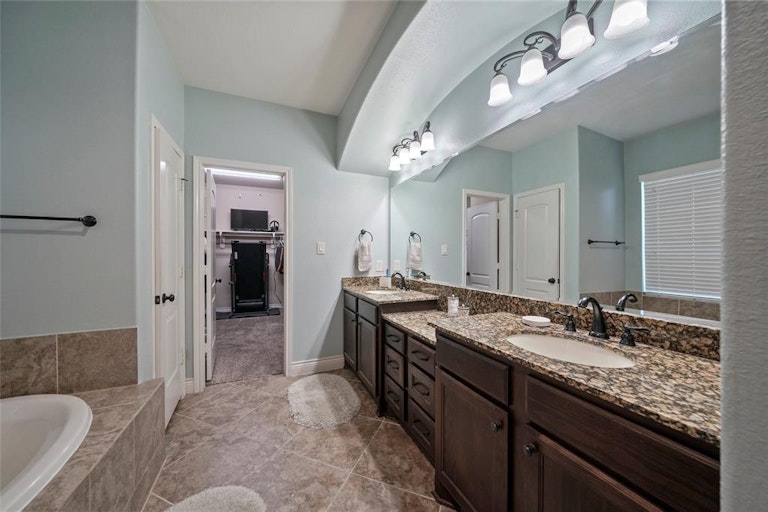 Photo 25 of 47 - 27390 Pendleton Trace Dr, Spring, TX 77386