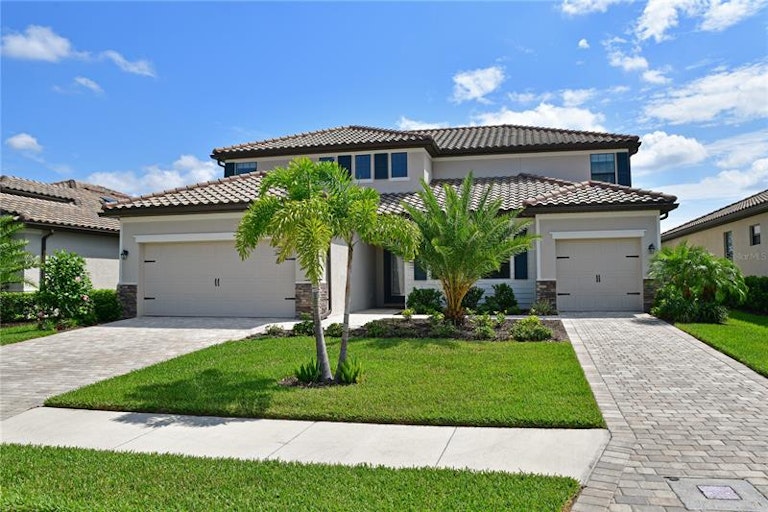 Photo 37 of 53 - 17912 Polo Trl, Bradenton, FL 34211