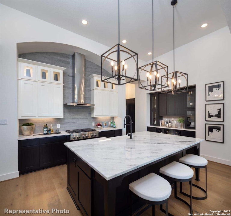 Photo 11 of 25 - 28707 Lucille Pl, Boerne, TX 78006