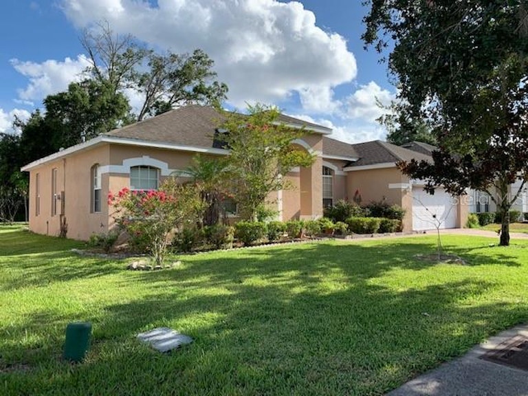Photo 3 of 17 - 2526 Laurel Blossom Cir, Ocoee, FL 34761