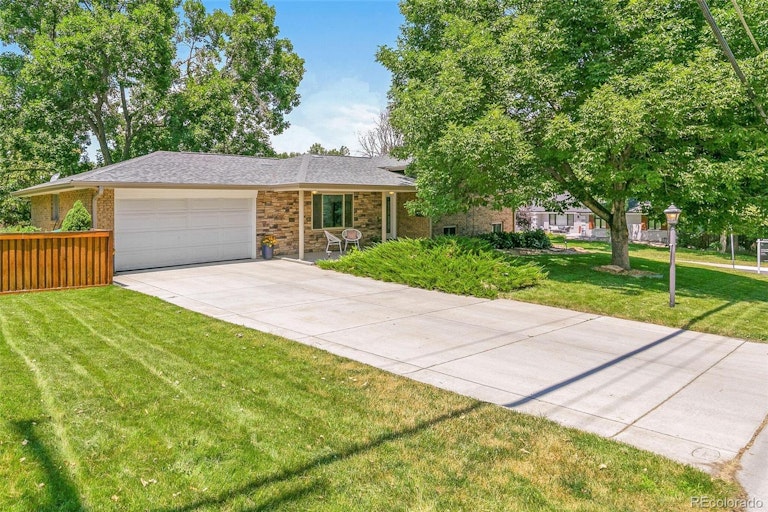 Photo 4 of 35 - 2689 Quail St, Lakewood, CO 80215