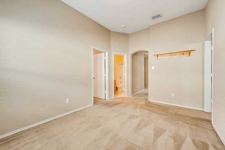 Photo 19 of 26 - 9833 Autumn Sage Dr, Fort Worth, TX 76108