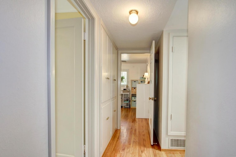 Photo 38 of 87 - 4501 Moddison Ave, Sacramento, CA 95819