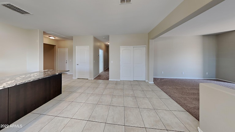 Photo 4 of 13 - 2052 N Wildflower Ln, Casa Grande, AZ 85122