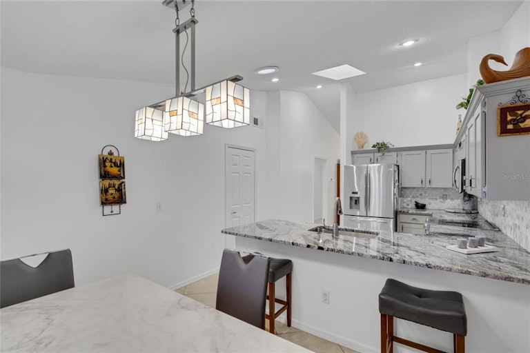 Photo 16 of 38 - 1102 Trotwood Blvd, Winter Springs, FL 32708